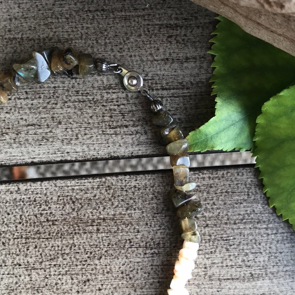 🌺🌿Handmade Rock Necklace🌿🌺 - Picture 5 of 6